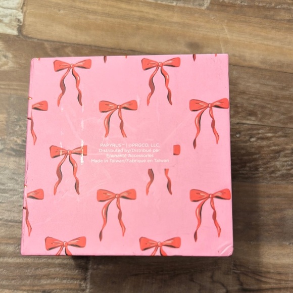 Papyrus Gift Box with Red and Gold Bow - Picture 3 of 6